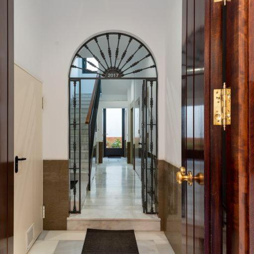 Coqueto Apartamento Para Descubrir Sevilla Екстер'єр фото
